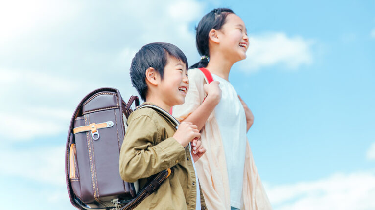 【1日のスケジュール例】安心して過ごせる環境で、お子さまの成長に繋げる楽しいプログラムを実施！《放課後等デイサービス・サカフル》