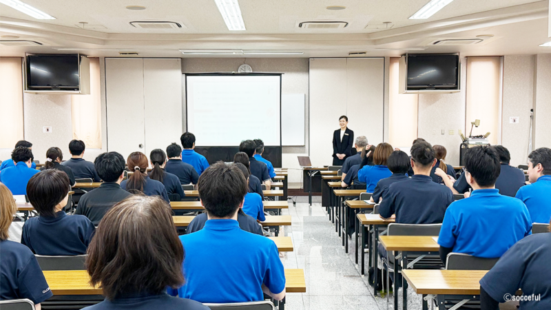 お客さまの声に向き合い、より良いサービスへ。ANAビジネスソリューション講師による研修を実施